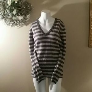 Bitten grey and black beautiful soft sweater